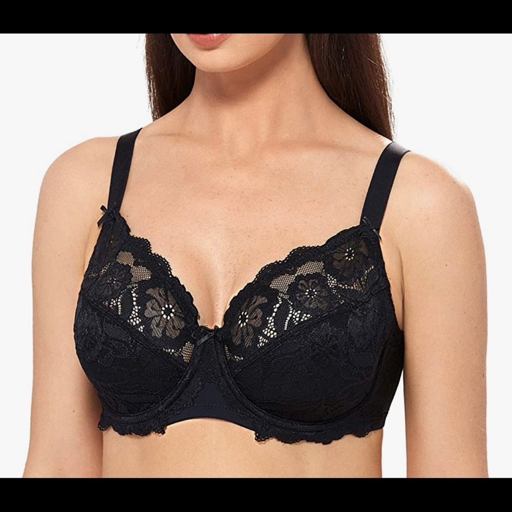 BEAUTIFUL NWT Calvena/Delimira Black Lace Bra! Size 40C